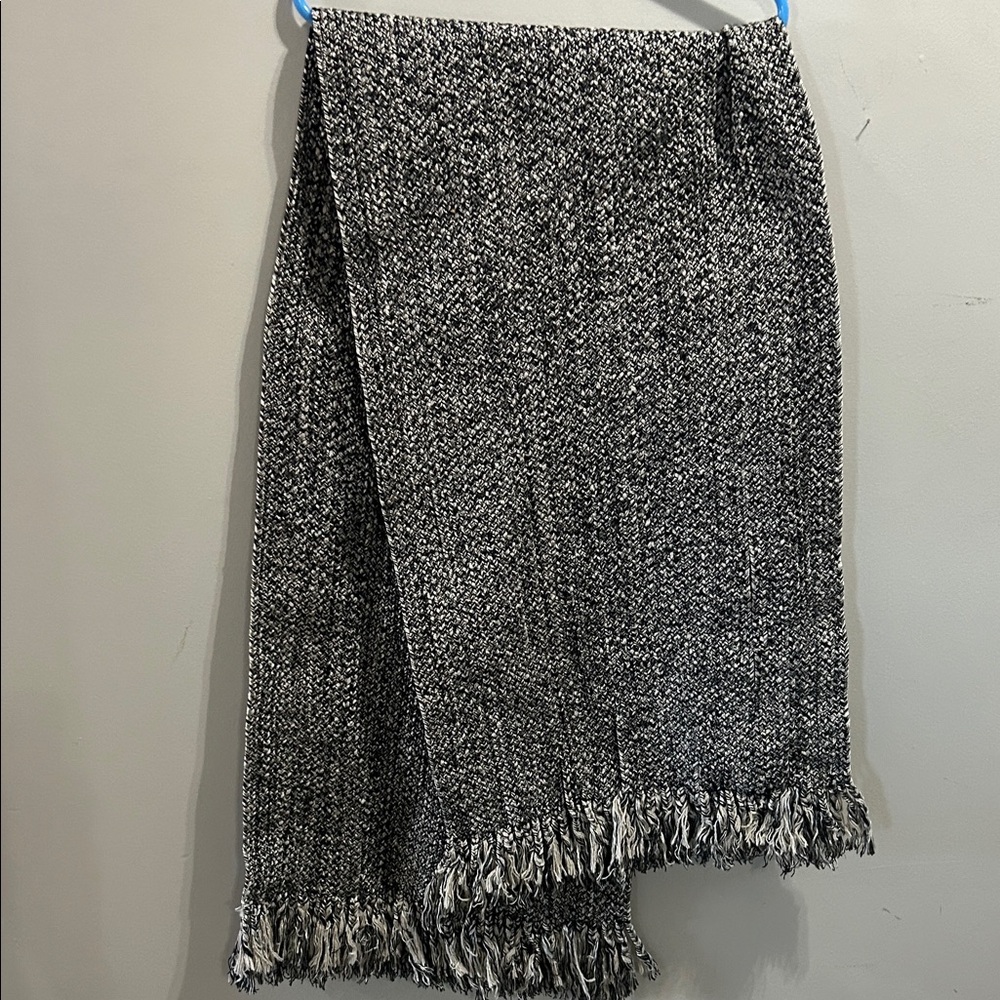 Chic Asymmetrical Black and White Table runner